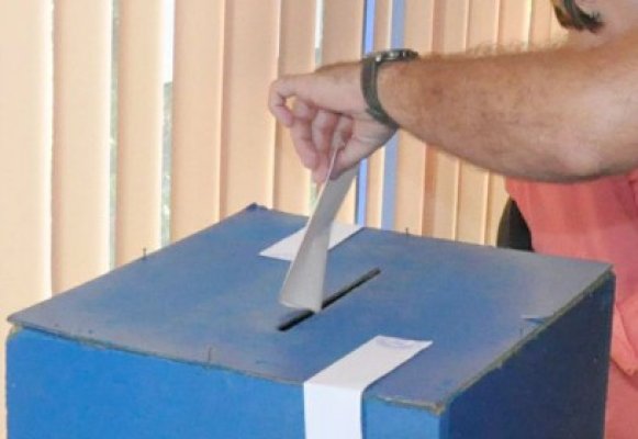 MAE transmite că va respecta solicitarea CC privind actualizarea listelor electorale